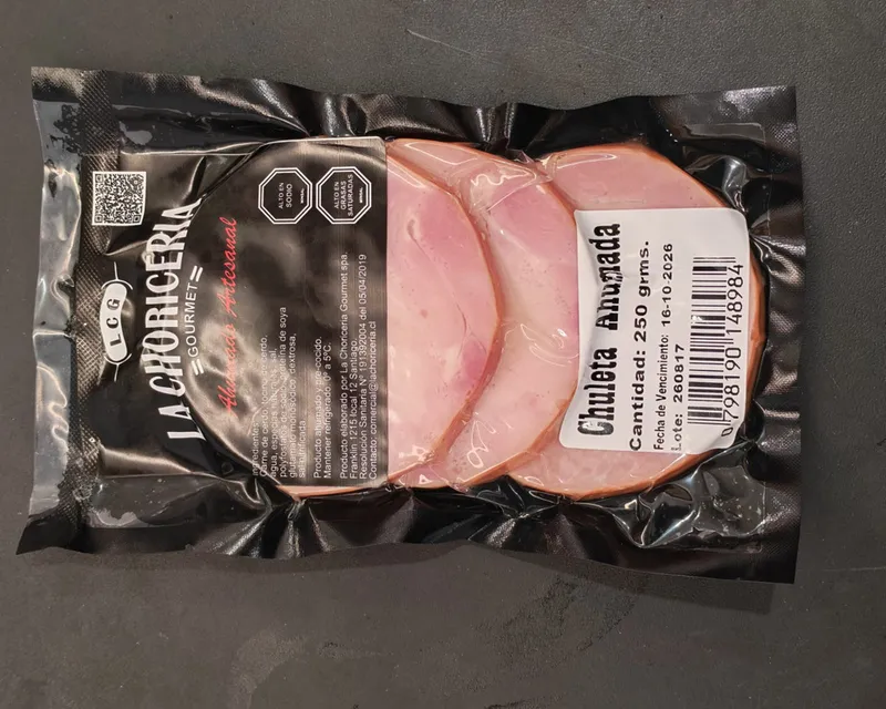 Chuletas ahumadas sin hueso envasadas